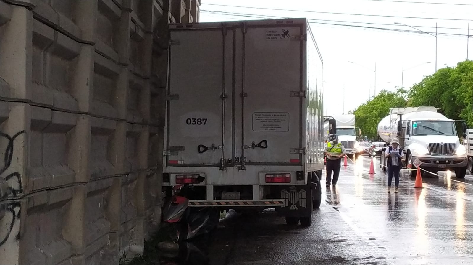 Vinculan a proceso al camionero que aplastó a una motociclista en el Periférico de Mérida