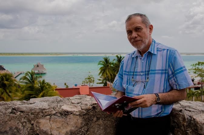 El poeta originario de Calkiní, Campeche radica en Bacalar