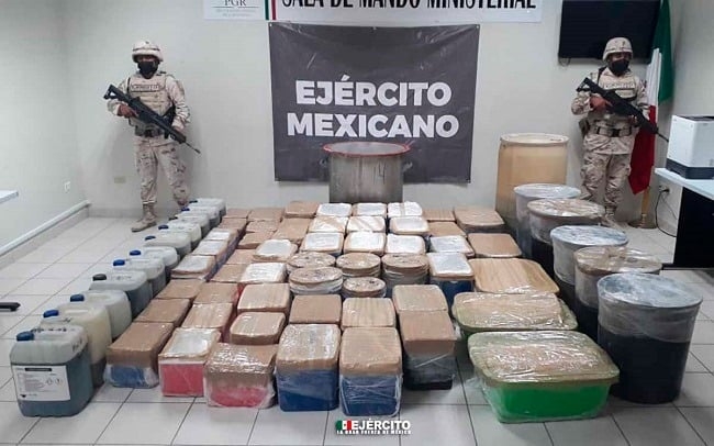 Guardia Nacional asegura posible metanfetamina y cocaína en Sonora