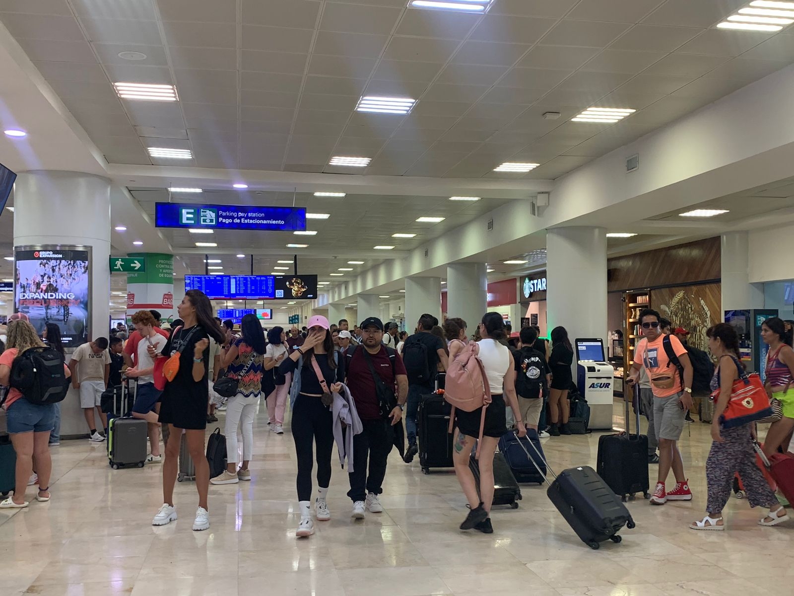 La movilidad en el aeropuerto de Cancún se mantiene