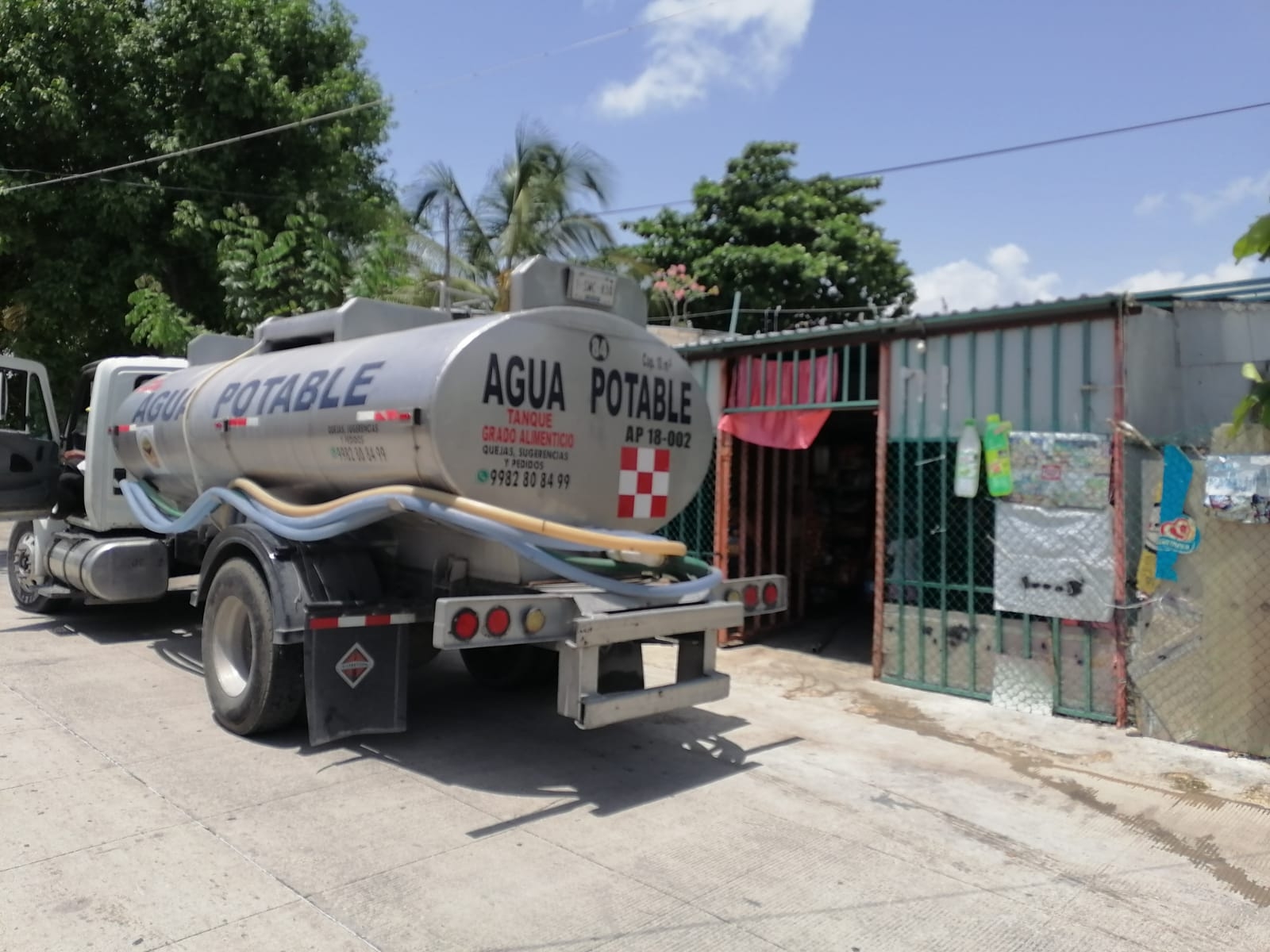 Vecinos de Cancún continúan sin agua; Aguakan sigue sin resolver abasto