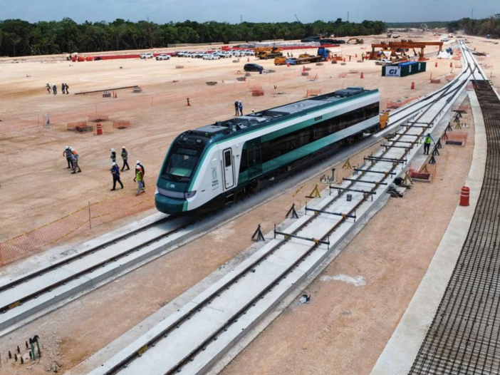 Así es por dentro el primer tren del Tren Maya que llegó a Cancún: VIDEO