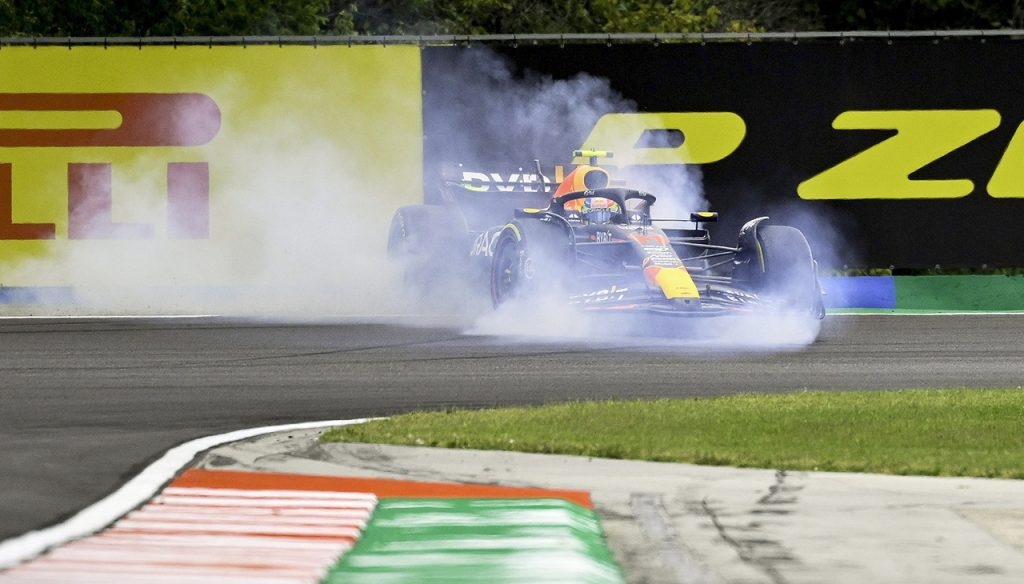 Checo Pérez asume su responsabilidad tras chocar en las prácticas libres del GP de Hungría