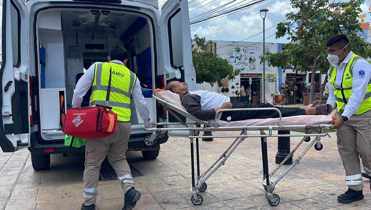 El hombre de 55 años fue llevado de emergencia a un hospital