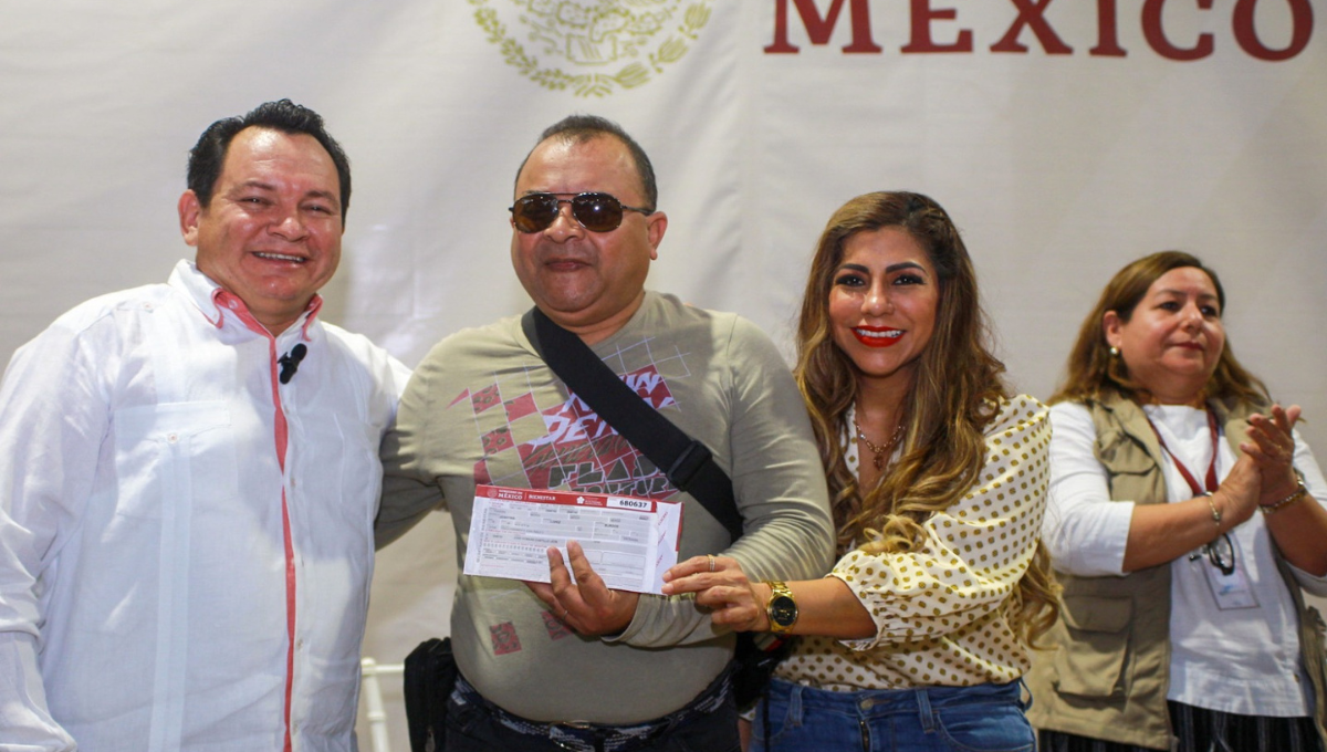 Joaquín Díaz Mena invita a beneficiarios que aún no tienen su tarjeta de Bienestar