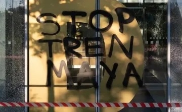 Manifestantes en contra del Tren Maya atacan empresa en Berlín