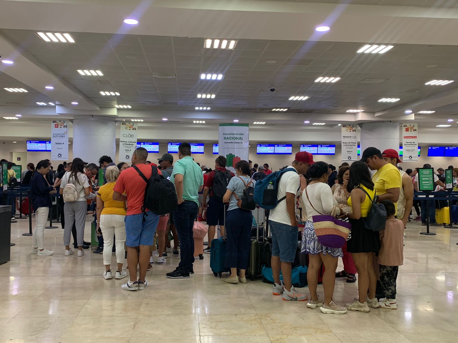 Cancelan dos vuelos y tres se retrasan en el aeropuerto de Cancún: EN VIVO