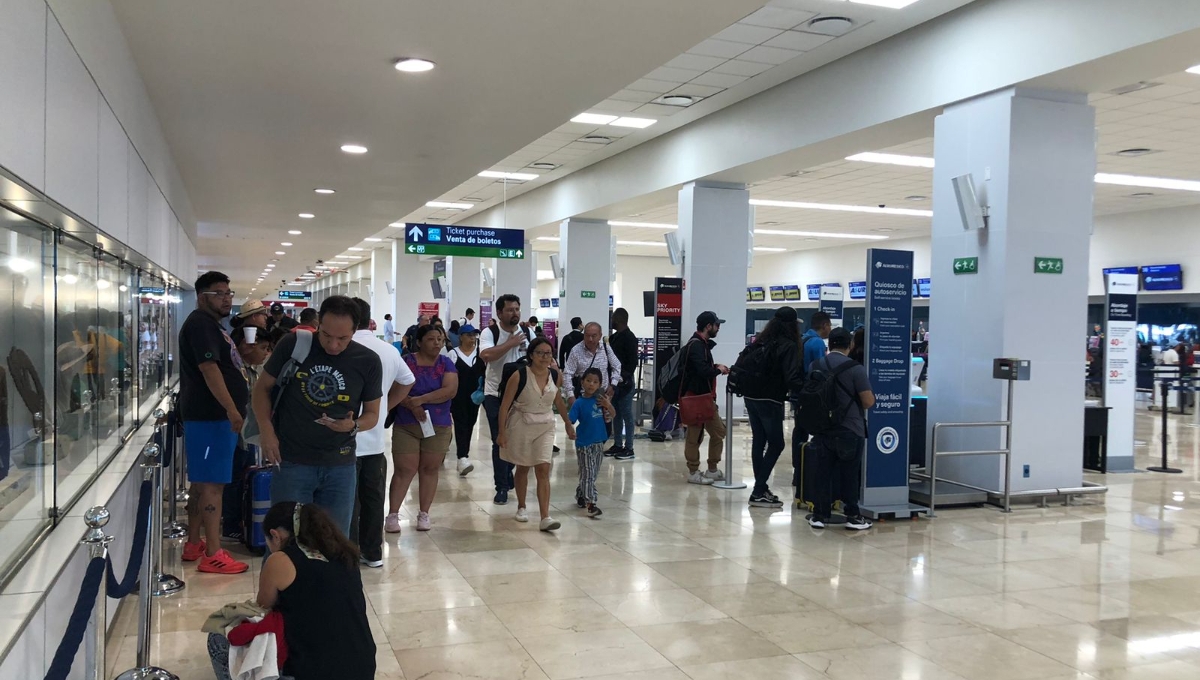 Aeropuerto de Mérida registra tres vuelos adelantados y 42 operaciones para este domingo