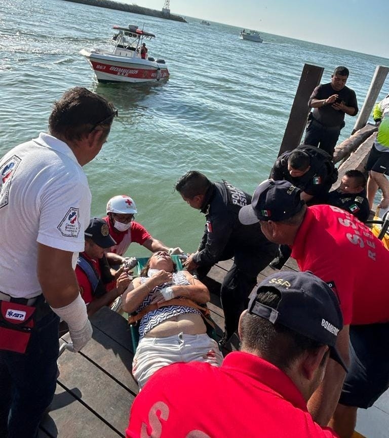 Seis lesionados en choque de velero y yate en Progreso