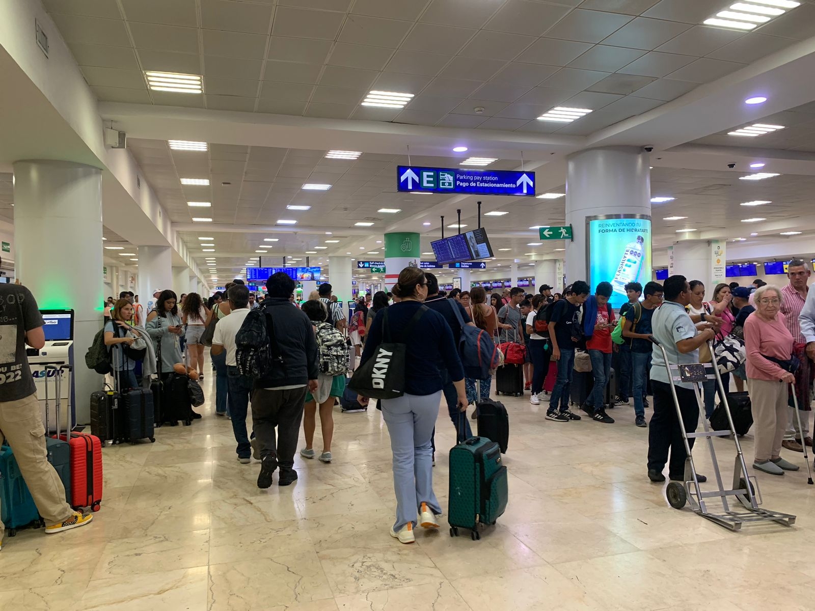 Aeropuerto de Cancún registra tres cancelaciones a Estados Unidos: EN VIVO