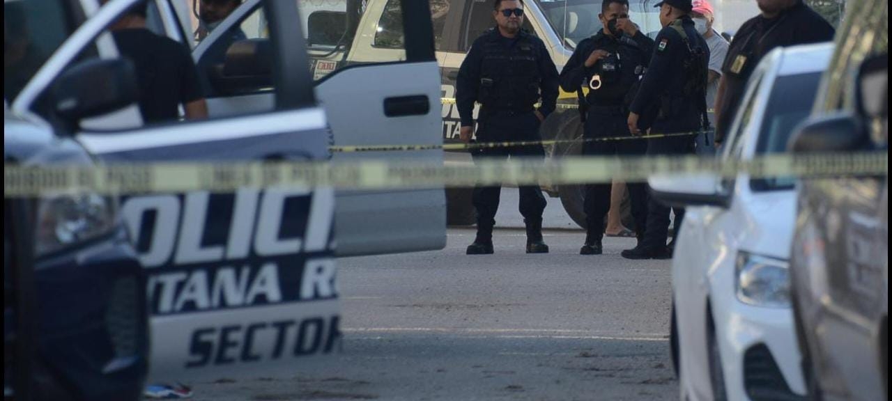 Emboscan a tres policías en Tulum; se reporta un muerto y dos heridos