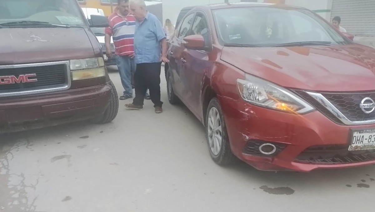 Choque entre autos termina con pelea de conductores en Escárcega; ninguno aceptaba la culpa