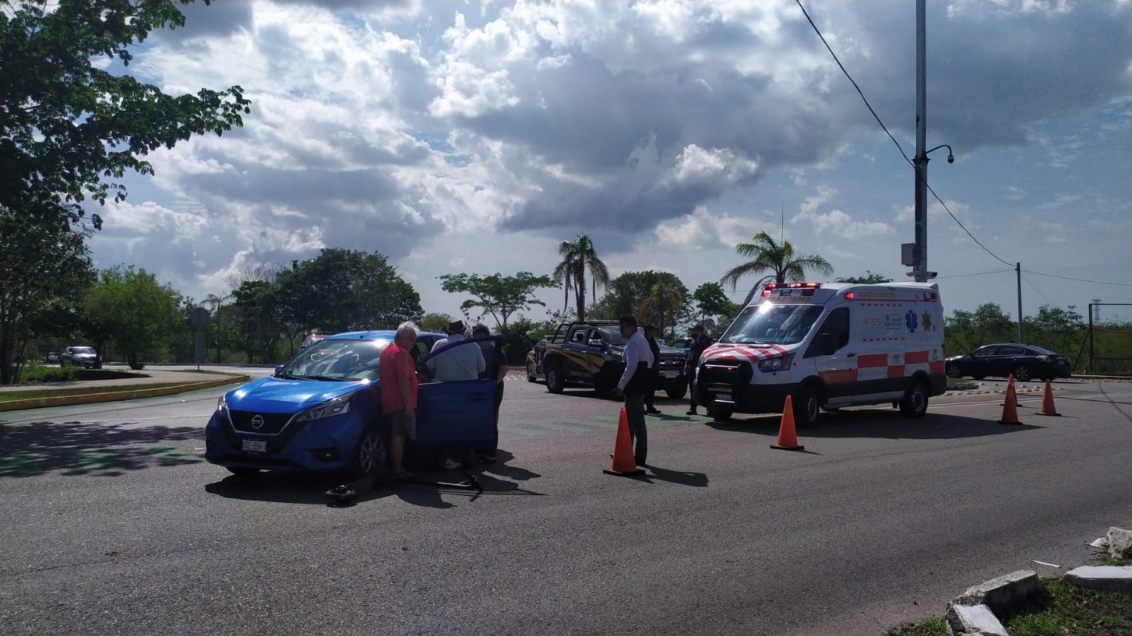 Atropellan a una mujer en scooter a la salida del fraccionamiento Las Américas de Mérida