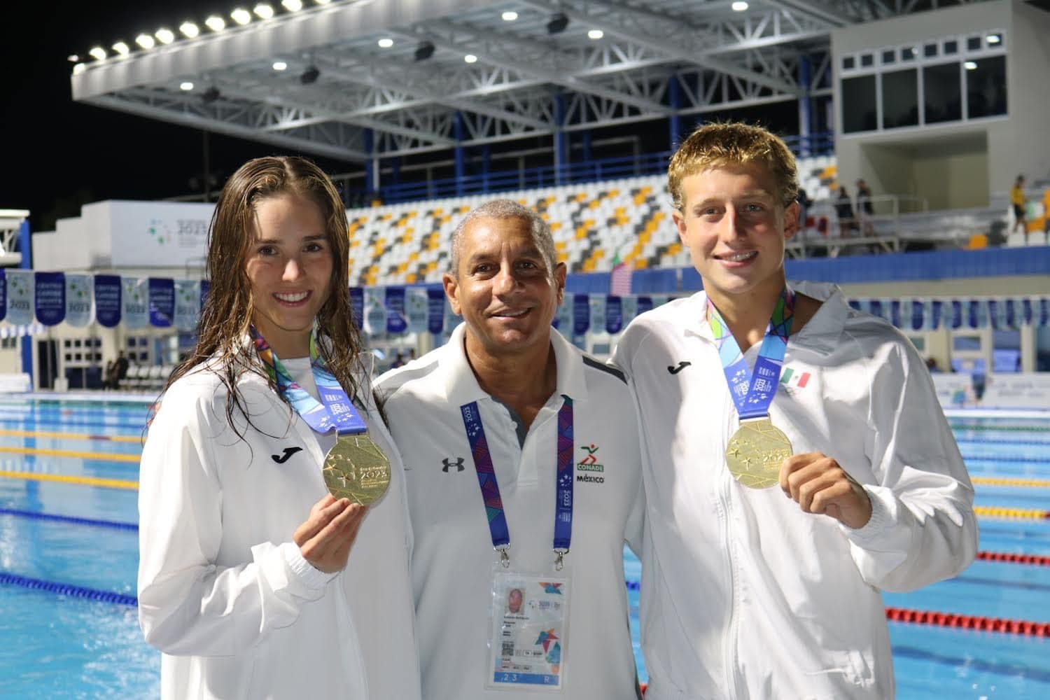 Andrés Dupont, nadador de Cancún, gana tres medallas de oro en Juegos Centroamericanos 2023