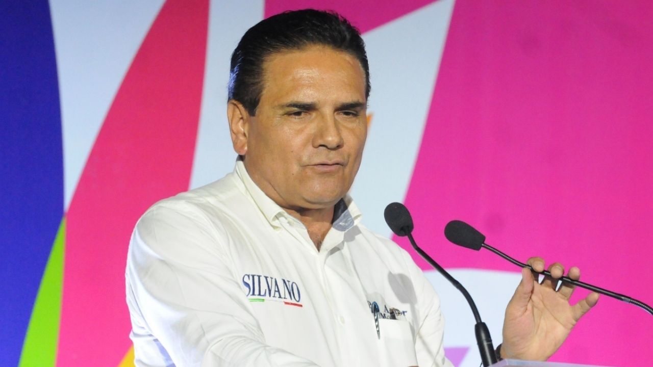 Silvano Aureoles se registra como aspirante a candidatura presidencial 2024
