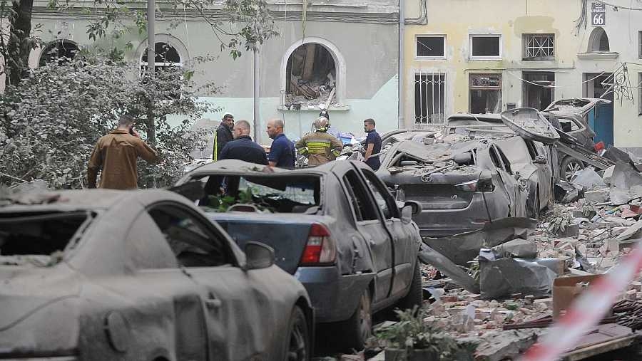 Ataque ruso con misiles en Leópolis, Ucrania, deja 6 muertos y varios heridos