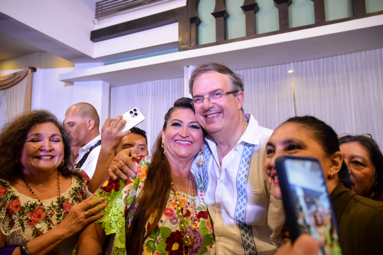 Marcelo Ebrard elogia la seguridad de Yucatán durante su visita a Mérida