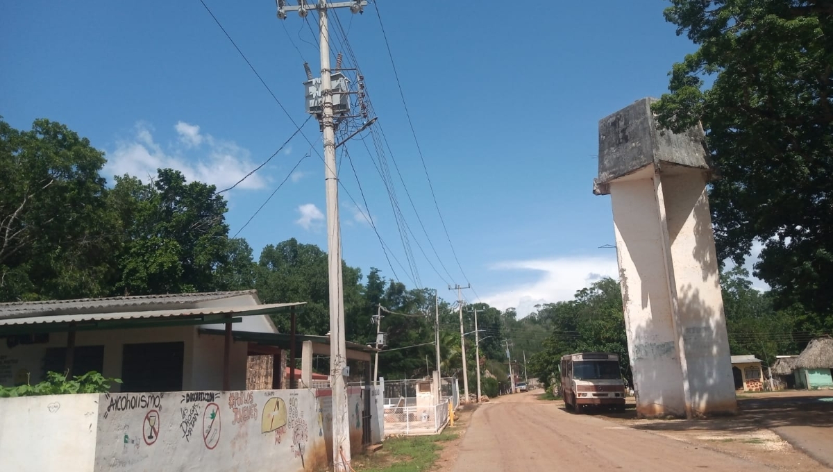 CFE ignora quejas de vecinos de Kankí, Tenabo; llevan tres días sin luz