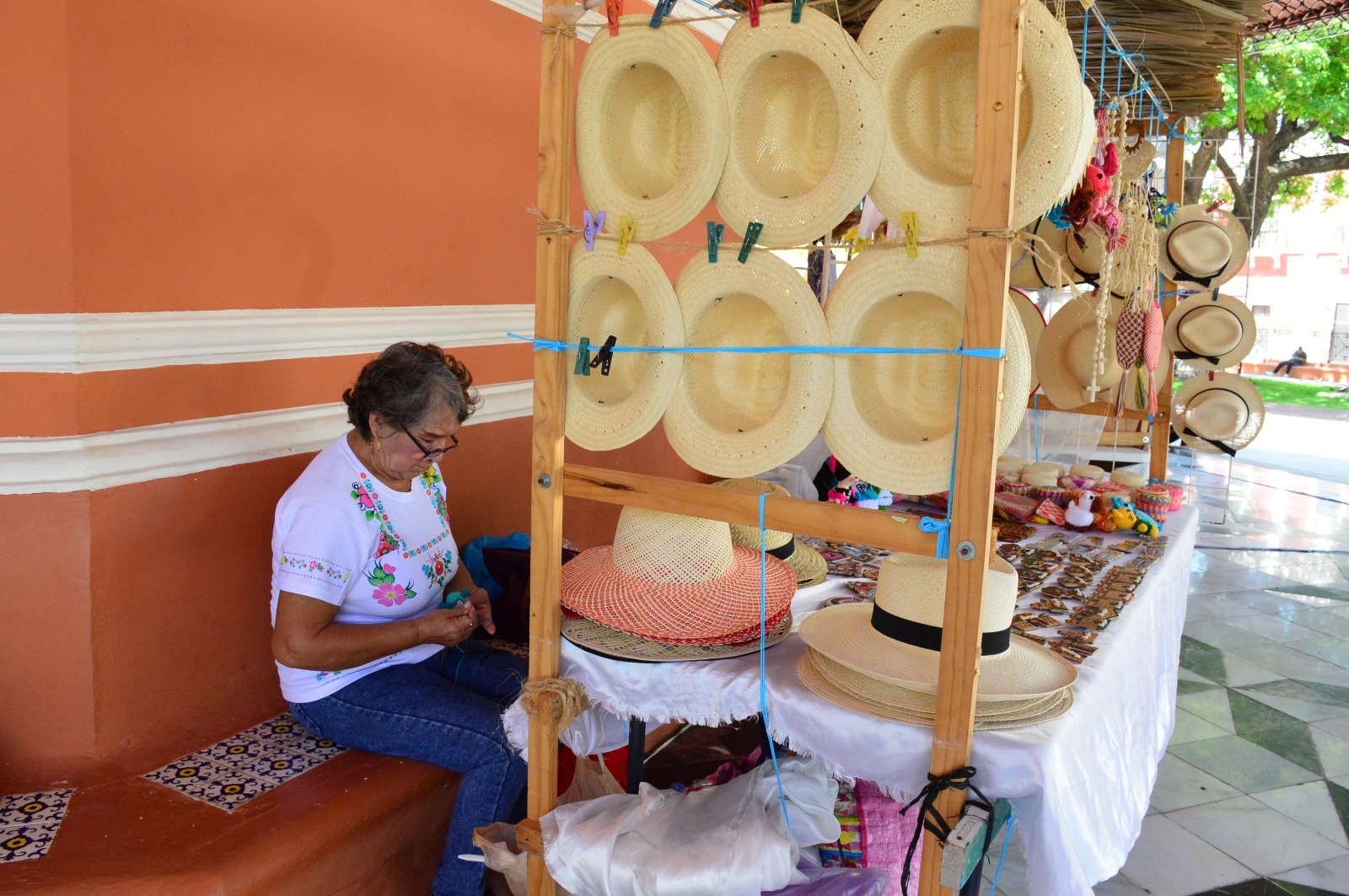 Tren Maya: Estaciones contarán con puestos de artesanías de Campeche