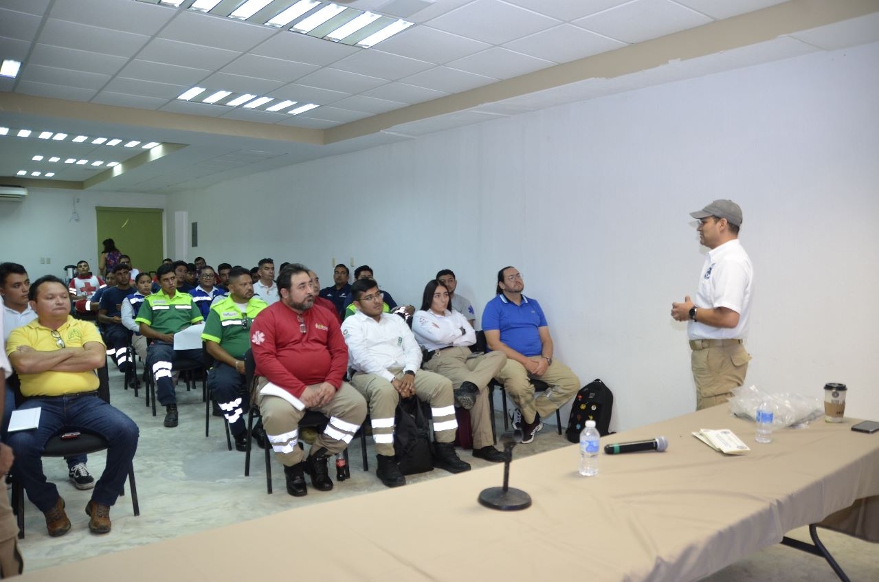 Inicia curso para paramédicos aéreos en Ciudad del Carmen
