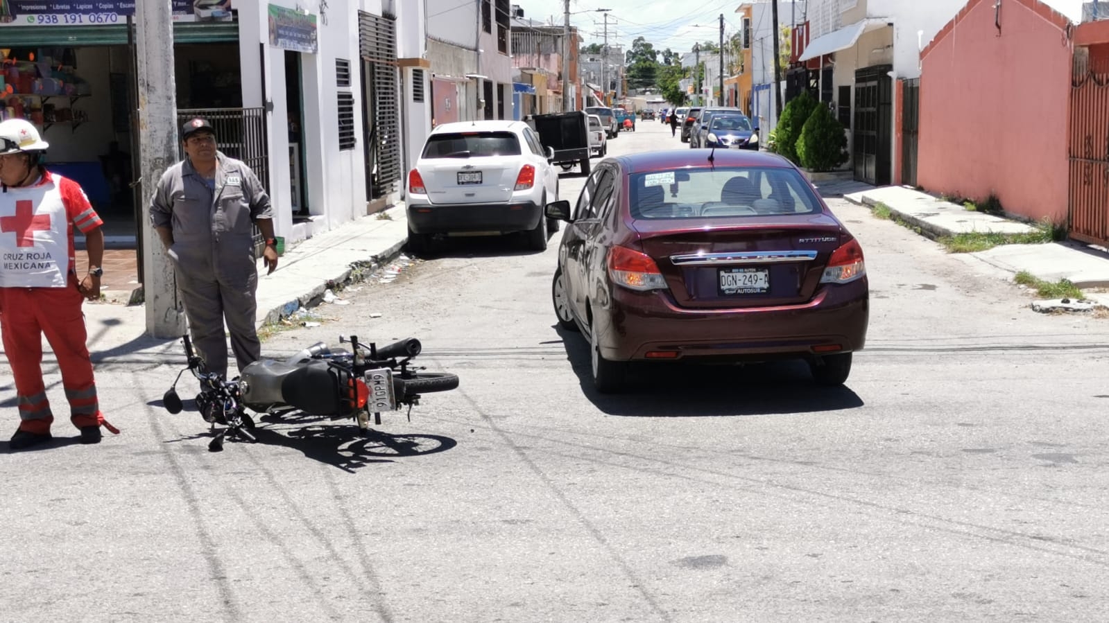 Motociclista resulta herido tras ser arrollado por un auto en Ciudad del Carmen
