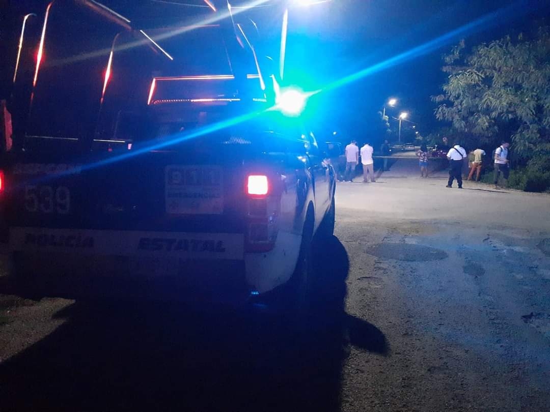 Hombre mata a machetazos a otro en Calakmul; hay dos mujeres heridas