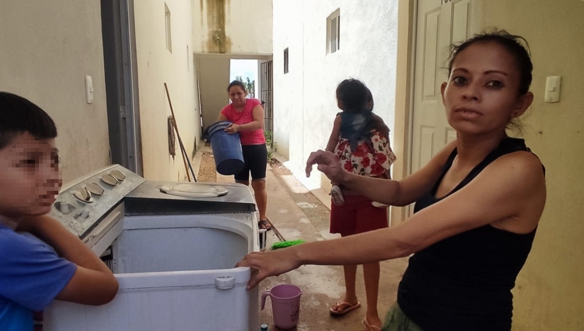 Aguakan se 'lava las manos' por escasez de agua que afecta a vecinos de Playa del Carmen