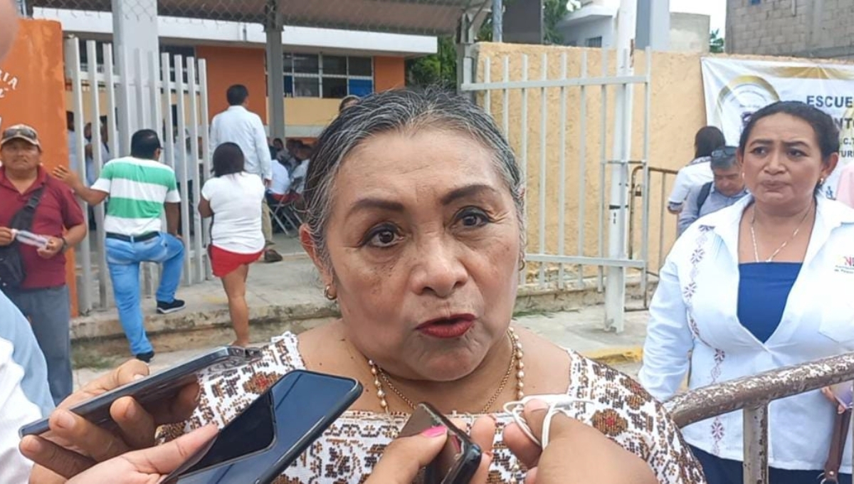 Directora de secundaria en Campeche ignora a la Seduc; cobra hasta 200 pesos en cuotas escolares