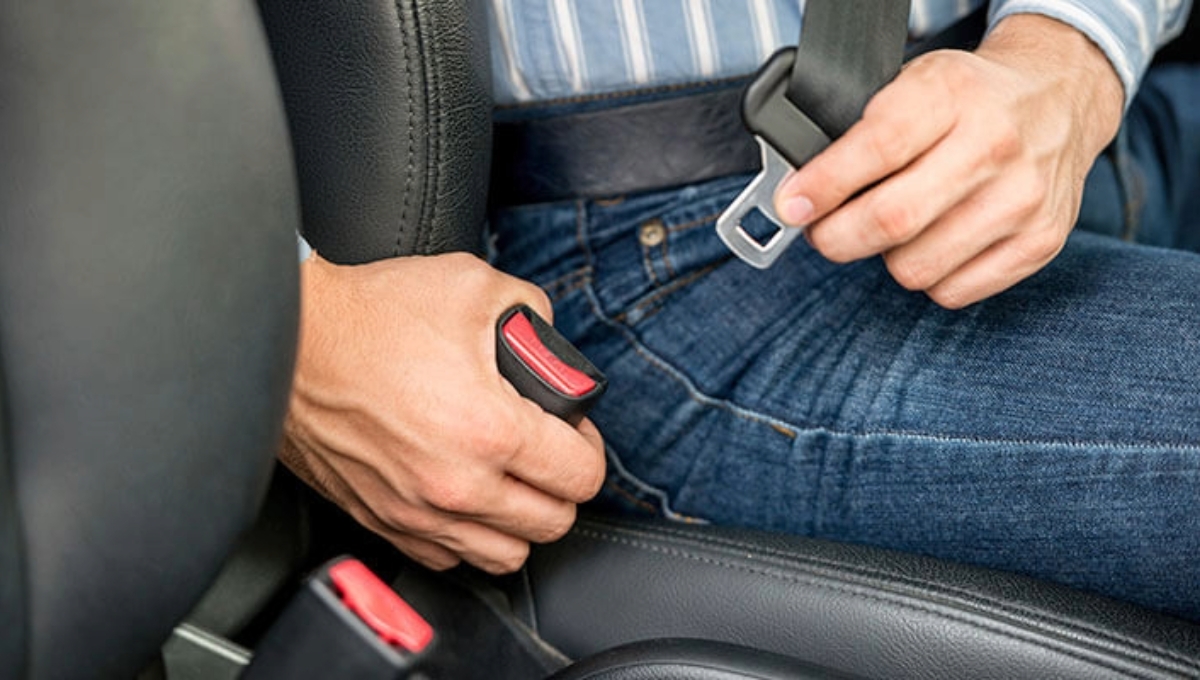 El uso del cinturón de seguridad puede salvar tu vida y de quienes te acompañan
