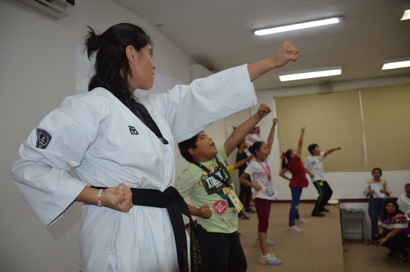 En el curso se dieron talleres de lengua maya, taekwondo, braille y Lenguaje de Señas Mexicano