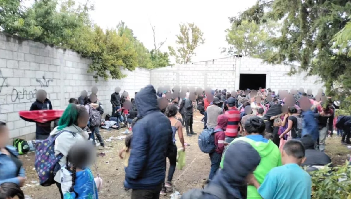 INM rescata a casi 500 migrantes de Guatemala atrapados en un predio en Puebla