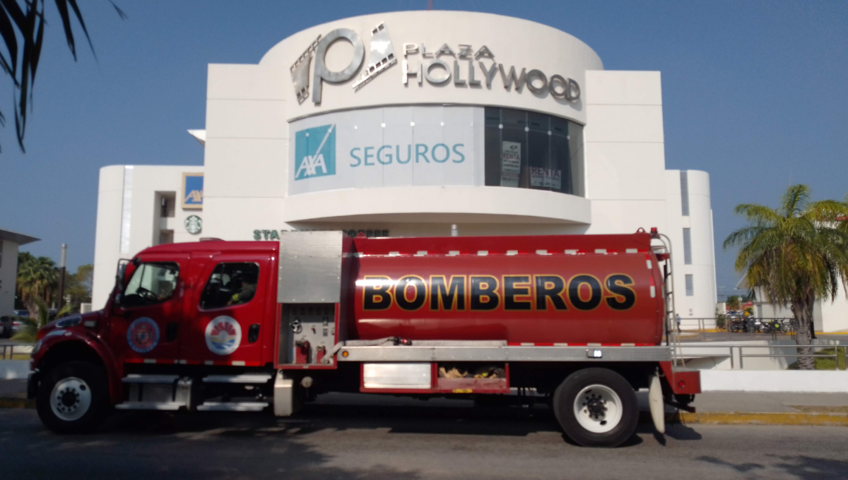 Cancún: Reportan conato de incendio en Plaza Hollywood