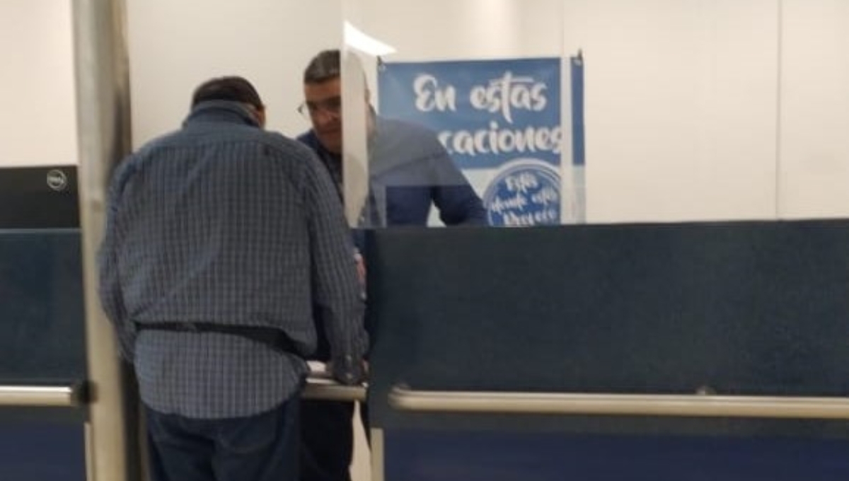 Denuncian a Volaris por el cobro de un equipaje de mano en el vuelo CDMX-Mérida