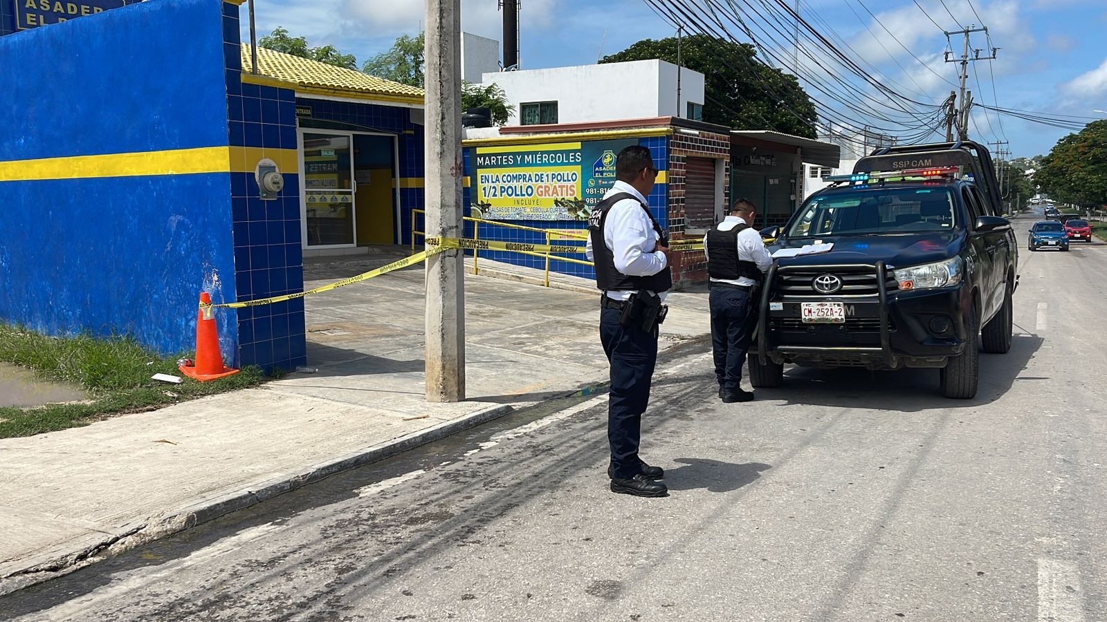 Hombre muere sentado frente al Hospital de Especialidades de Campeche