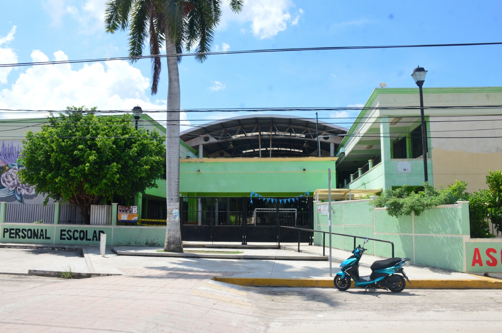 Suspenden clases en escuela de Campeche tras la presunta muerte de un alumno por dengue
