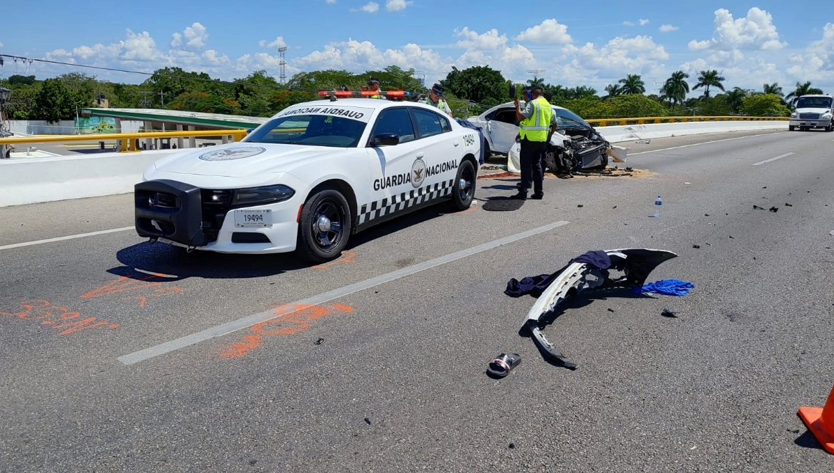 Doble accidente en la vía Mérida-Progreso; hay cuatro heridos y un vehículo oficial involucrado
