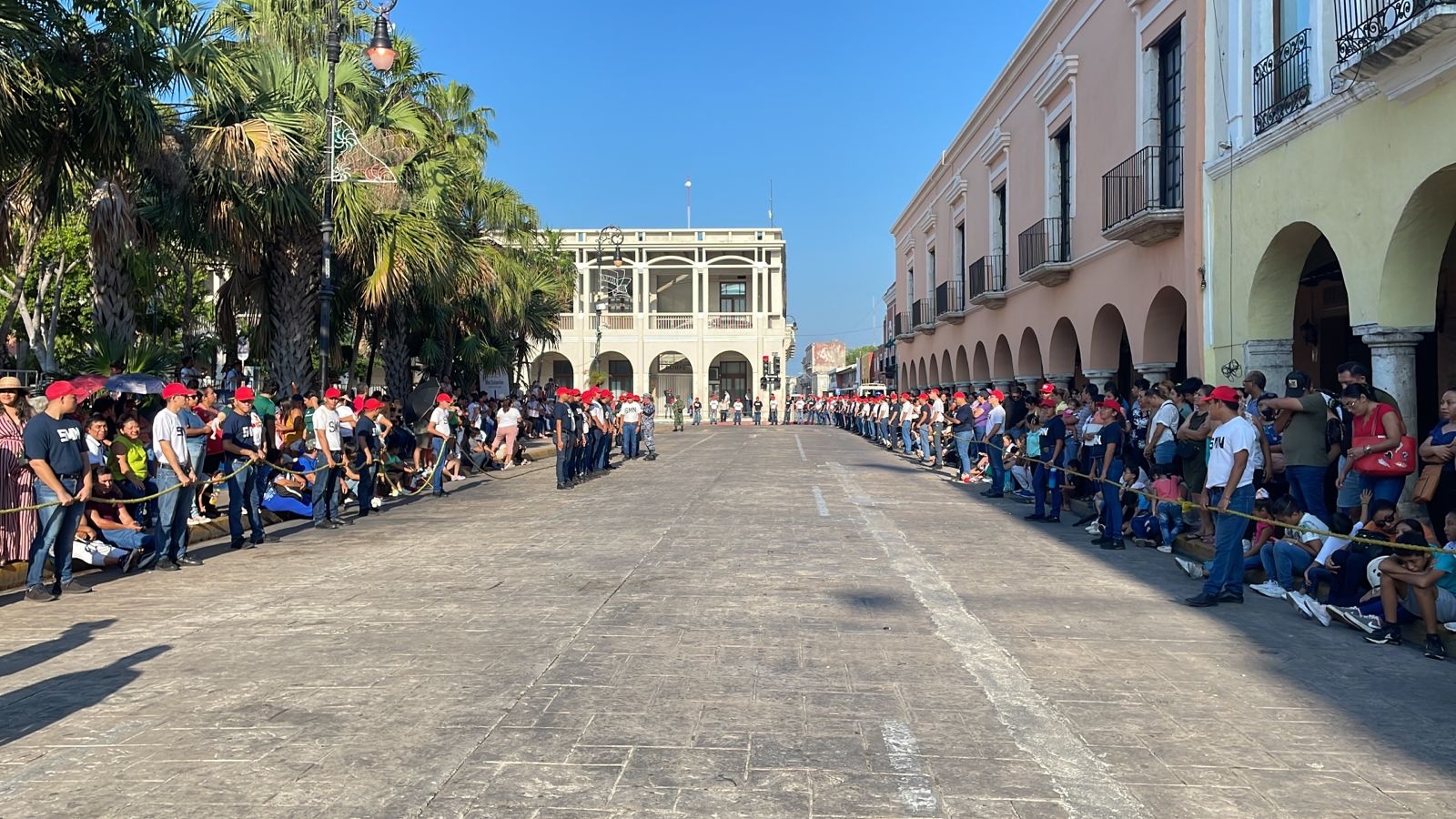 Son cerca de 4 mil personas que participarán en el desfile de 16 de septiembre en Mérida