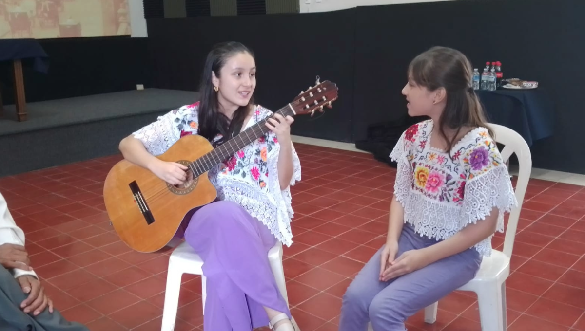 Destaca la participación en la gala de las Hermanitas Pech, Diana y Sofía, quienes son la tercera generación de artistas de su familia