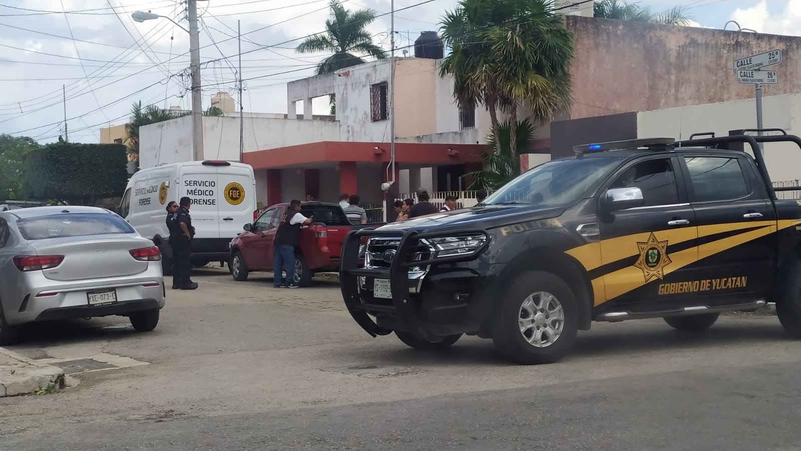 Hallan muerta a una mujer junto a su hijo en Mérida; activan protocolo de feminicidio