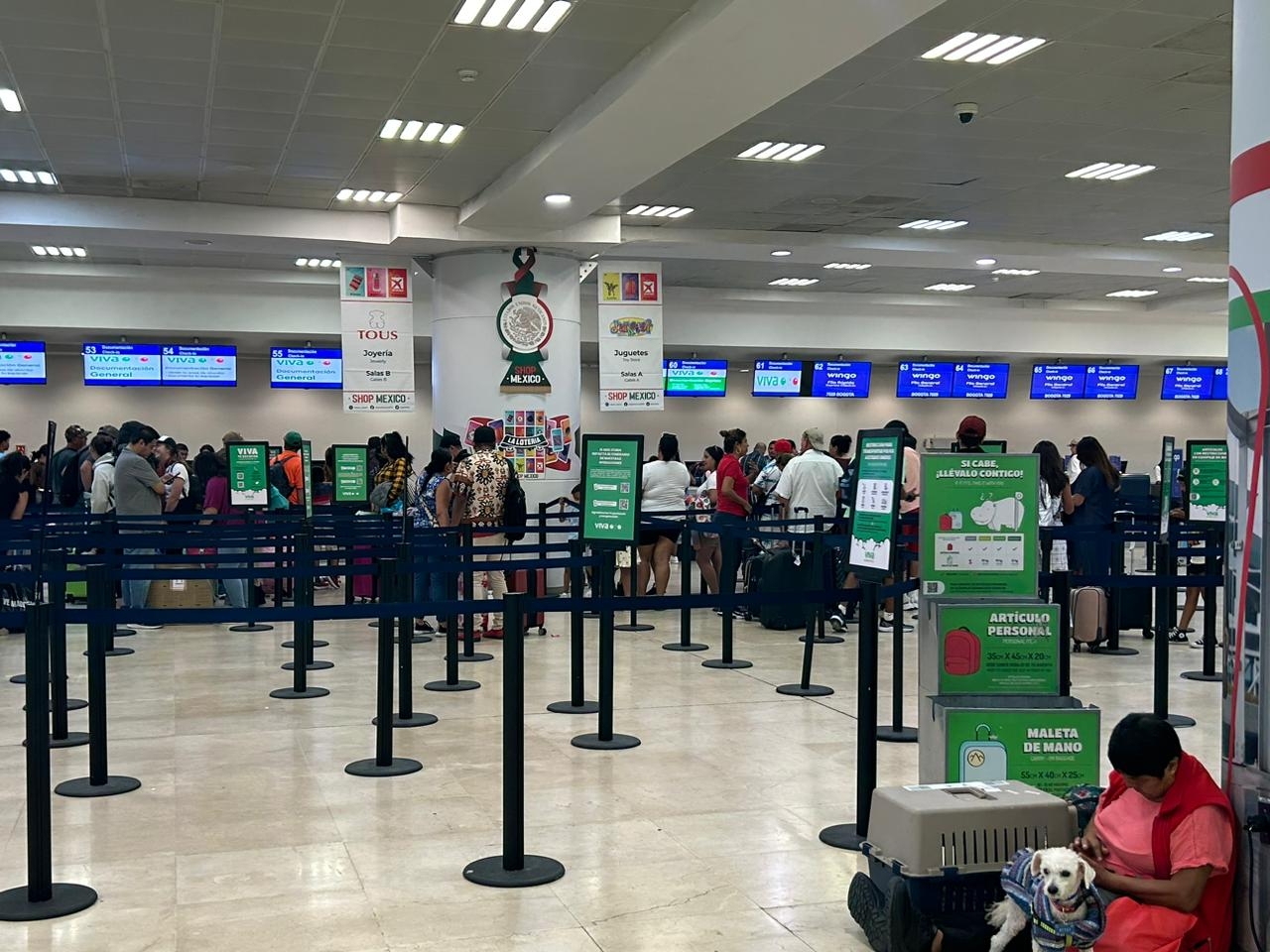 La afluencia de vuelos en el aeropuerto de Cancún es regular en la jornada de este jueves