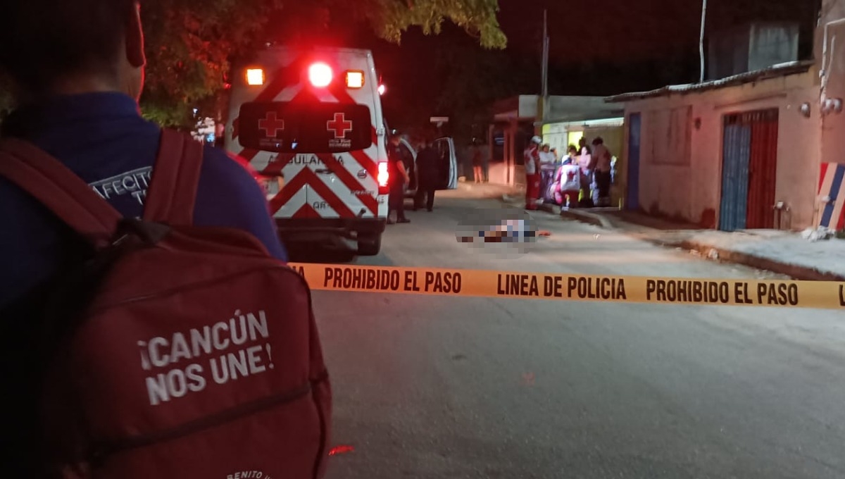 Asesinan a un hombre en la Región 100 de Cancún tras una presunta riña