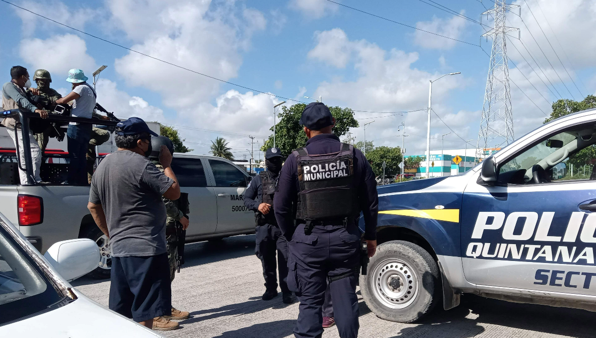 Hombres protagonizan enfrentamiento armado en Cancún