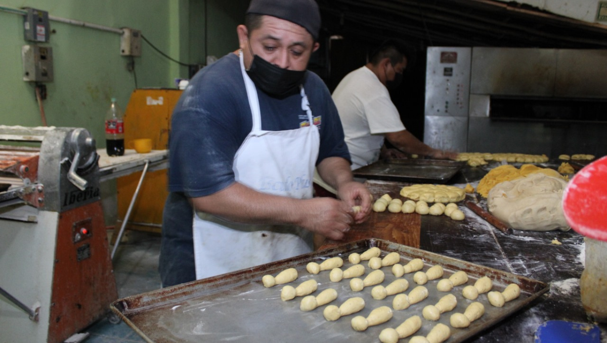 Venta de pan de muerto, un respiro para los panaderos de Campeche
