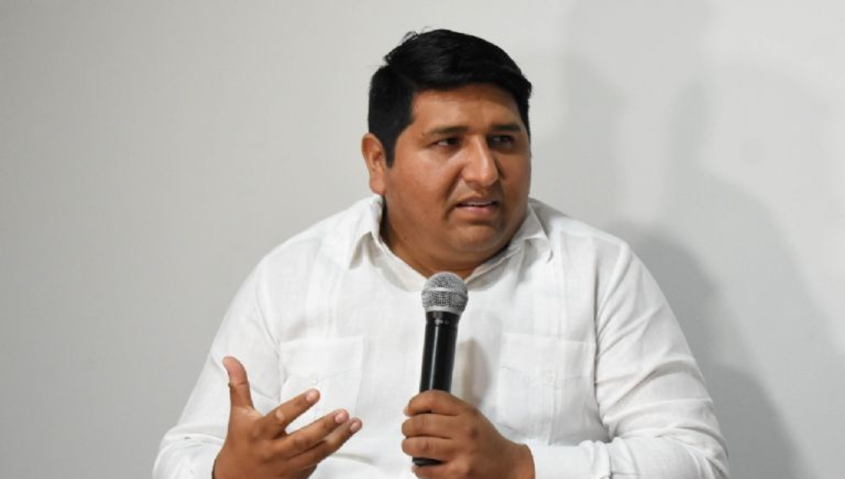 Rogerio Castro se baja de la contienda por la gubernatura de Yucatán