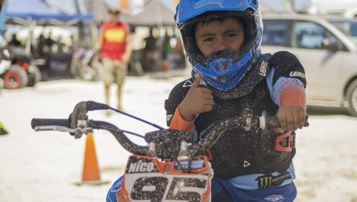 Niño de Cancún triunfa en Campeonato Peninsular de Motocross en Progreso, Yucatán