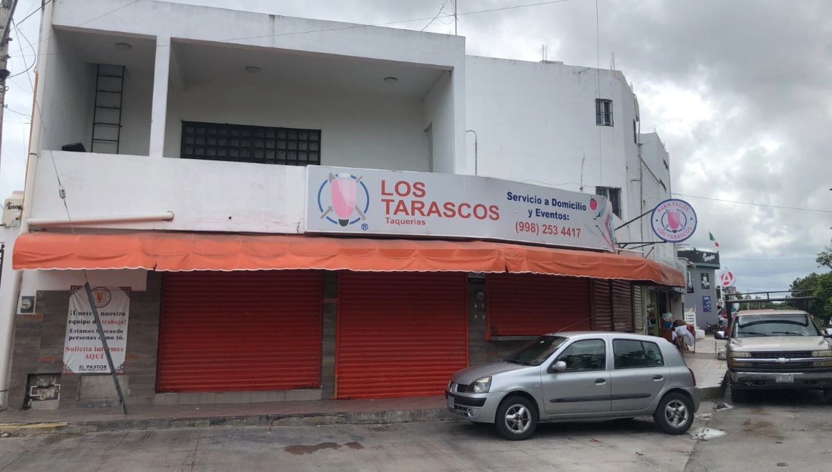 Tiroteos en comercios de Cancún ahuyentan a comensales de bares y restaurantes