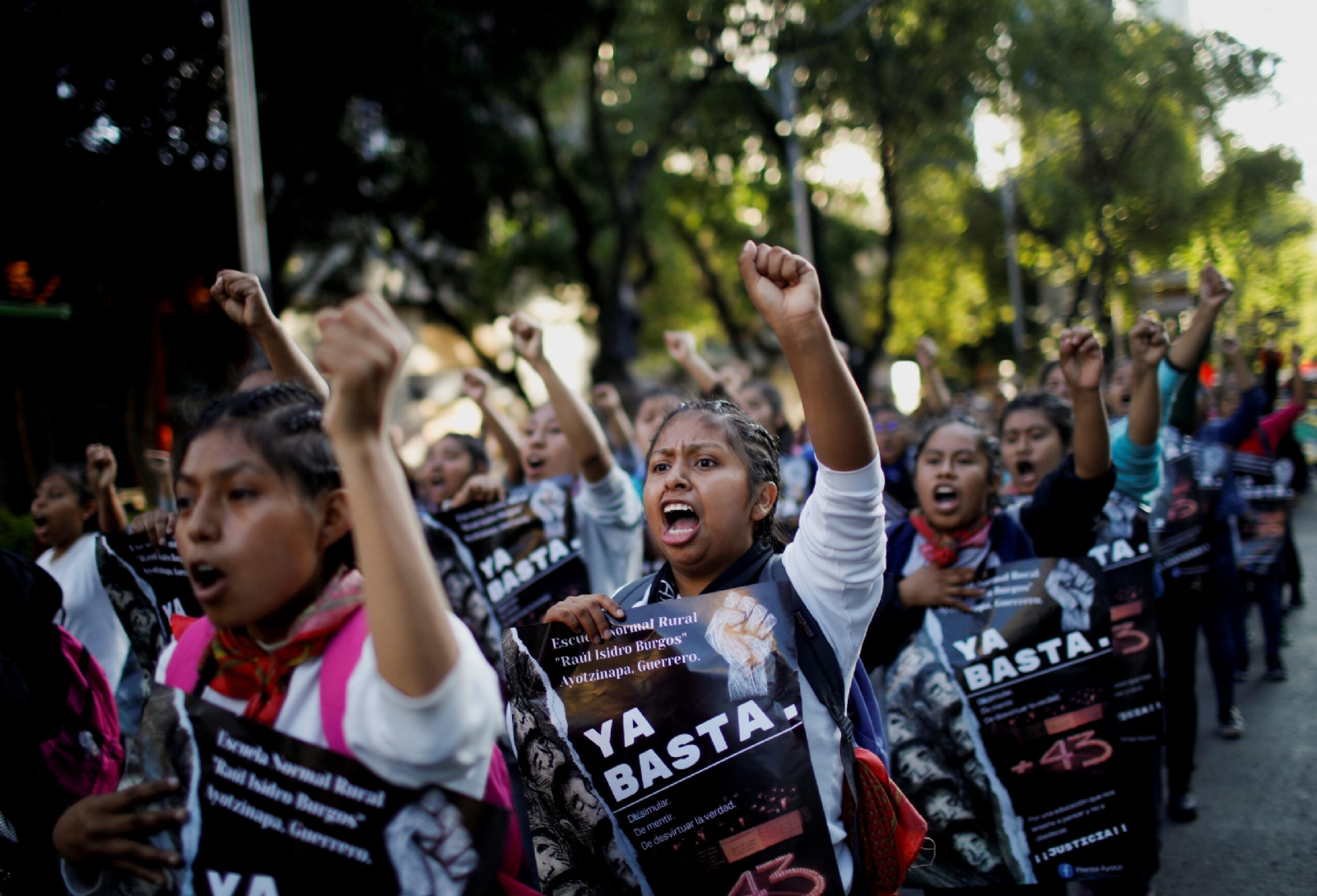 Gobierno de México reafirma compromiso con padres de Ayotzinapa