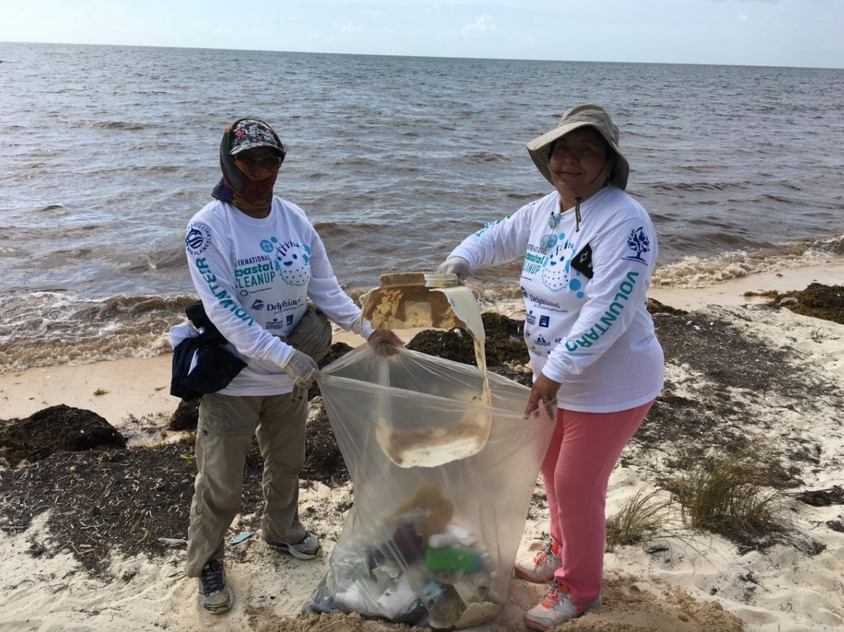 Toneladas de basura en las playas de Quintana Roo