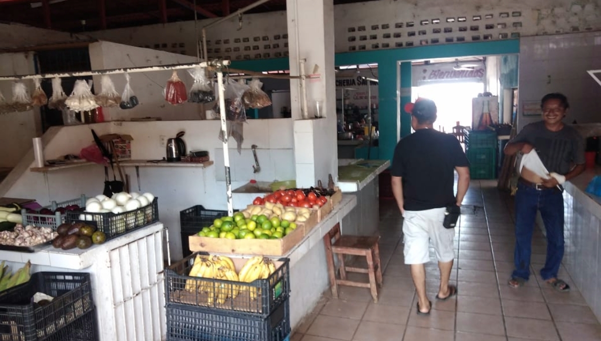 Locatarios recuerdan esplendor del mercado de Sabancuy; ahora sólo hay tres puestos ocupados