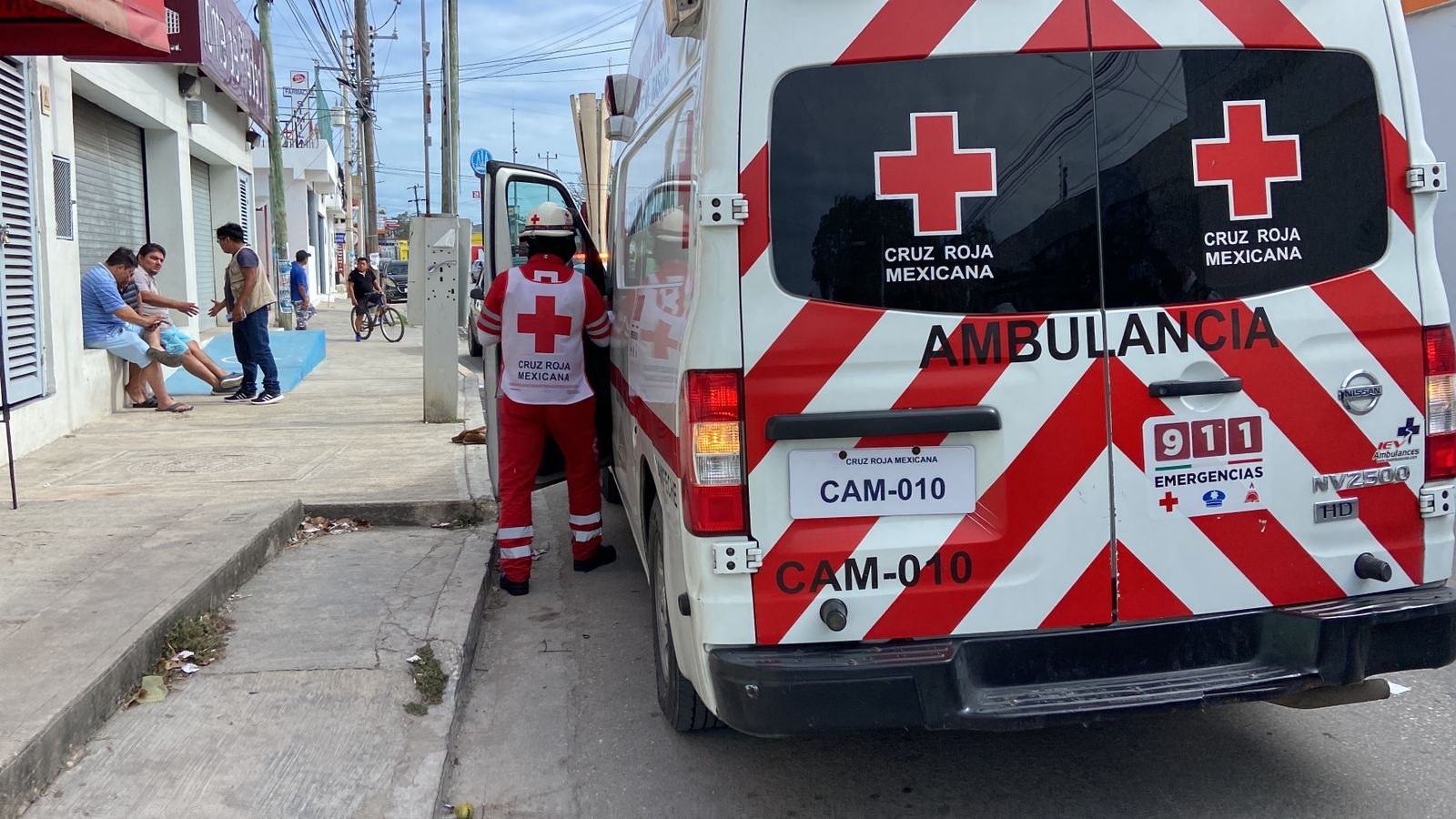 Paramédicos de la Cruz Roja Mexicana con sede en Campeche lo trasladaron al hospital